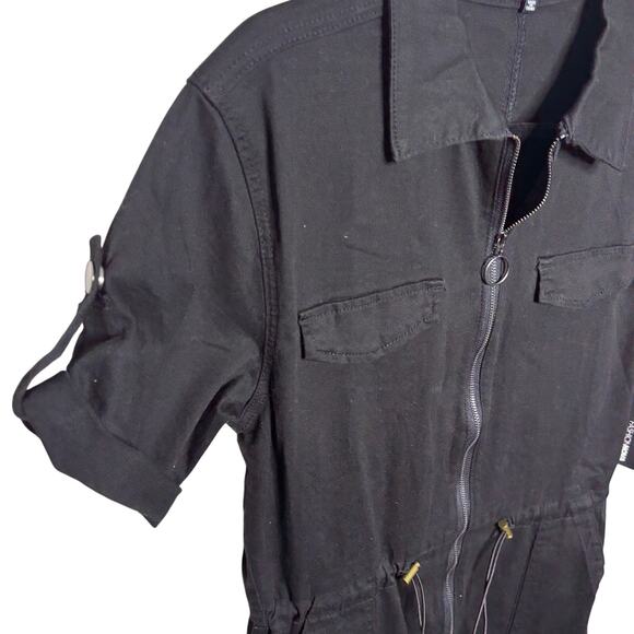 NWT Fashion Nova Black First In Line Utility Romper Women's Size Small - Picture 8 of 8